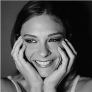 Educatrice teatrale e attrice professionista offre lezioni private di recitazione